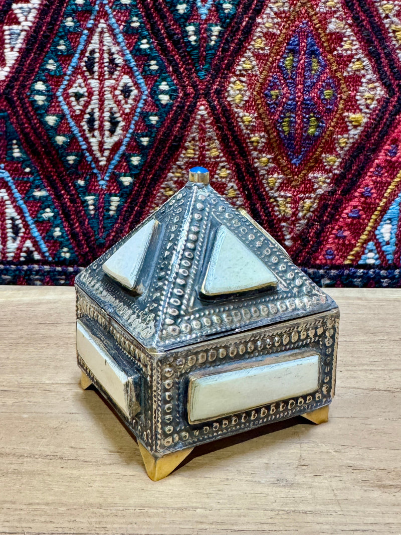 Tiny Peaked Bone Box