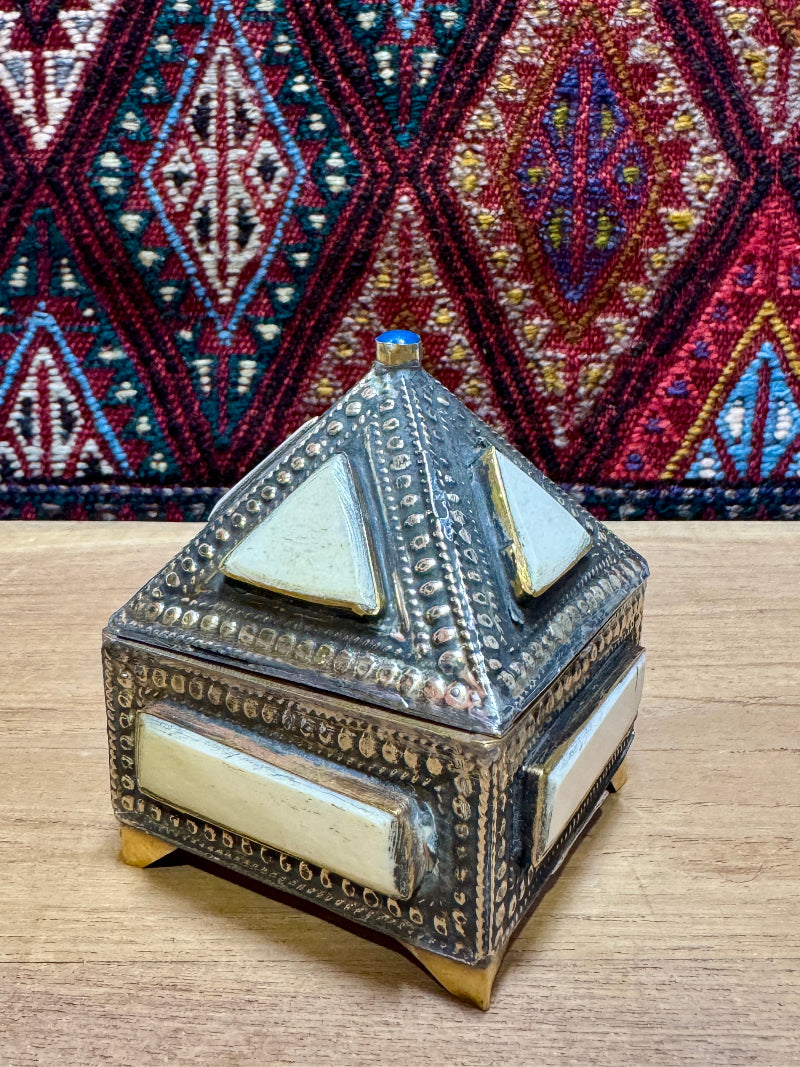 Tiny Peaked Bone Box