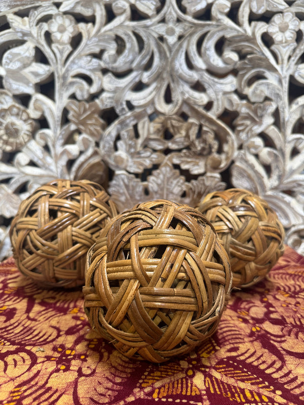 Rattan Ball