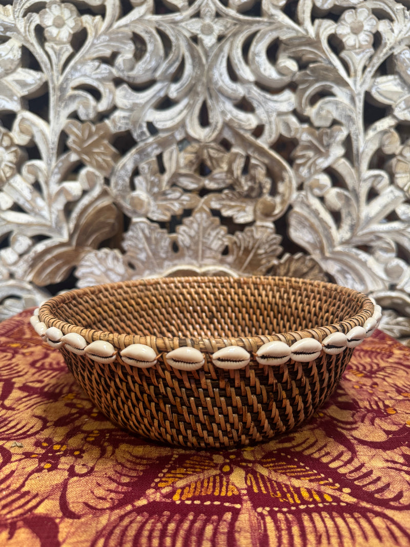 Woven Basket Bowl with Shell Boarder