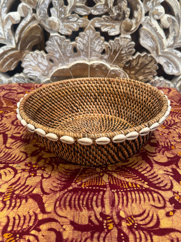 Woven Basket Bowl with Shell Boarder
