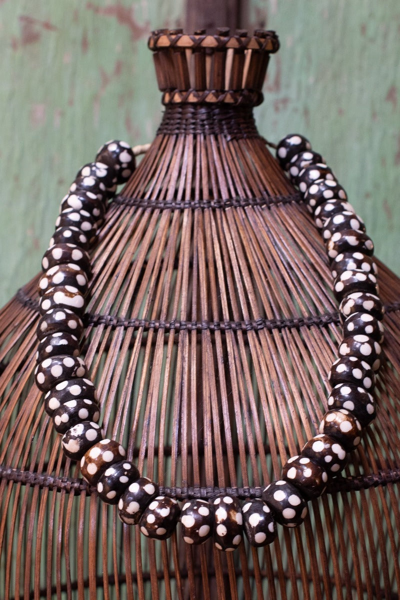 Black and White Mali Beads Tierra del Lagarto