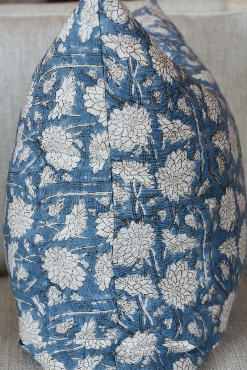 Floral Blockprinted 24” Pillow Tierra del Lagarto