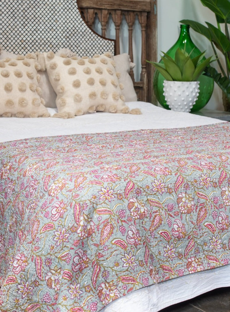 Floral Queen Block Print Kantha Bedcover Tierra del Lagarto