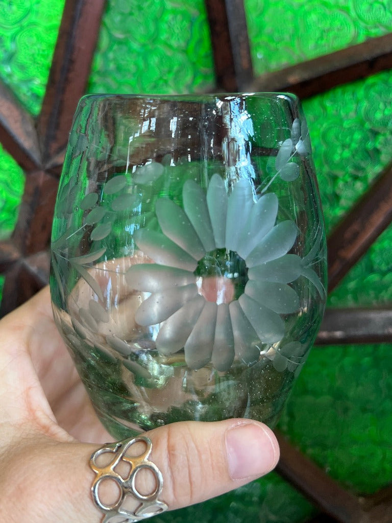 Stemless Painted Daisy Wine Glass