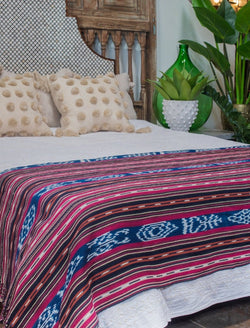 Handwoven Guatemalan Striped Jaspe Blanket Tierra del Lagarto