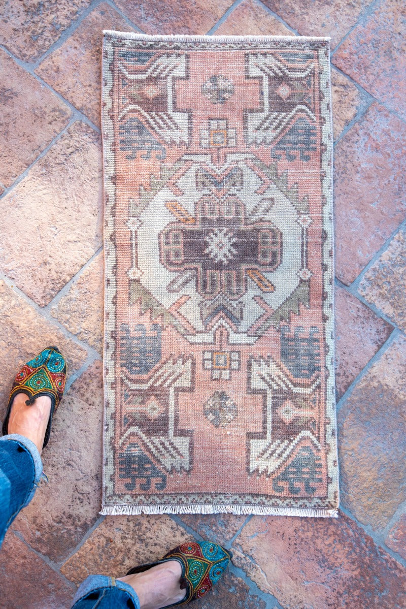 Small Vintage Antiqued Turkish Carpet Tierra del Lagarto