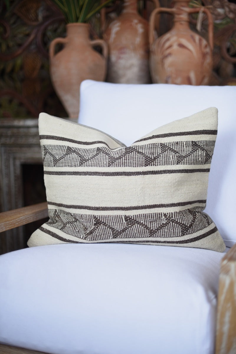 Vintage Striped Neutral Kilim Pillow Tierra del Lagarto