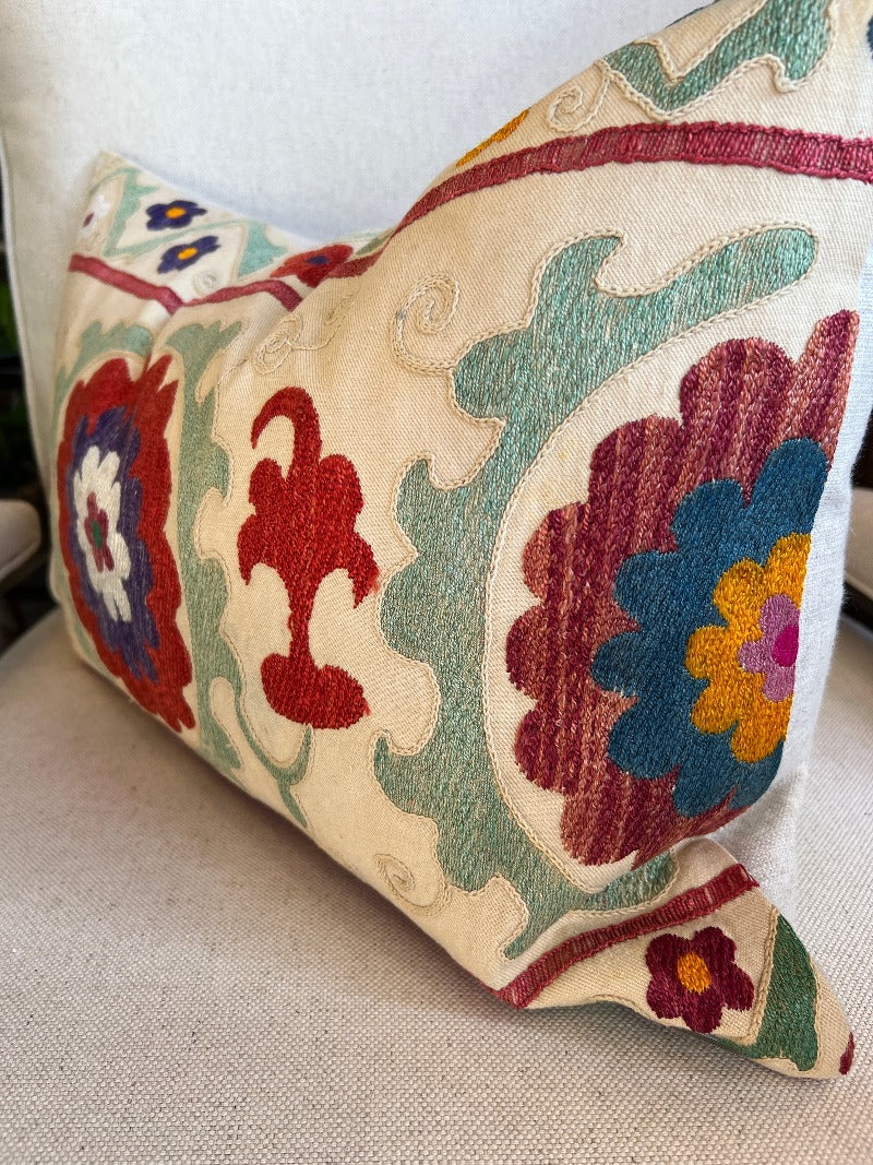 Vintage Suzani Lumbar Pillow Tierra del Lagarto
