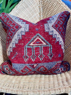 Vintage Turkish Carpet Pillow Tierra del Lagarto